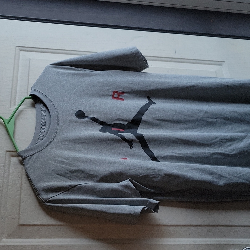 Youth XLarge Jordan shirt, short sleeves.Dri-Fit